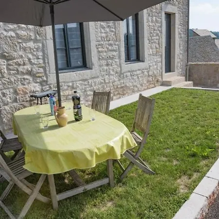 L'ecole D'antan 5/6 Personnes Holiday home *