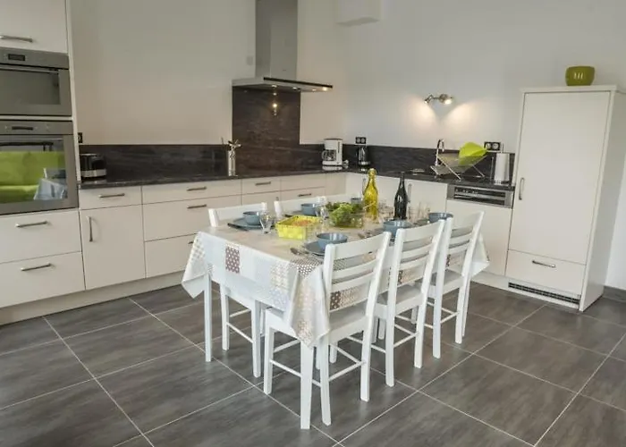 L'ecole D'antan 5/6 Personnes Dom wakacyjny